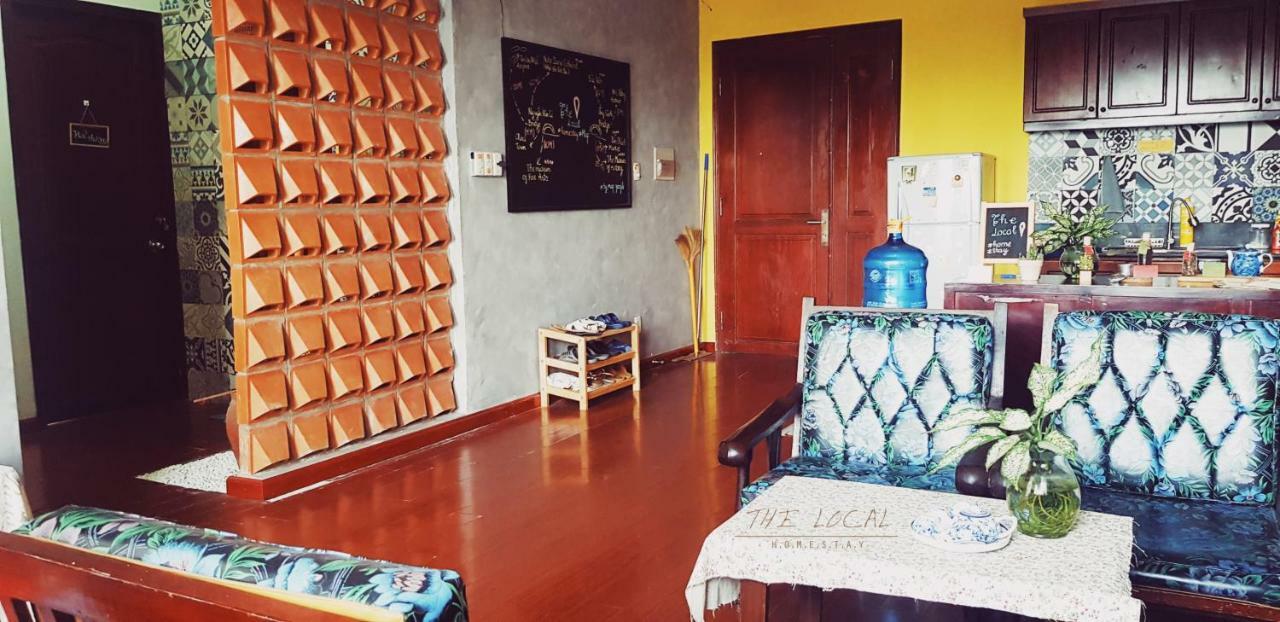 The Local Homestay Thành Pho Ho Chí Minh Esterno foto